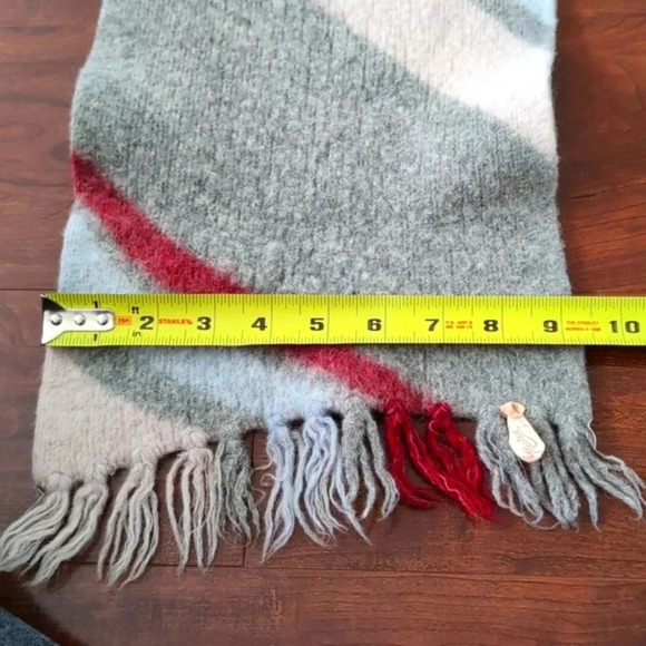 Vintage Wool Scarf - Picture 5 of 7